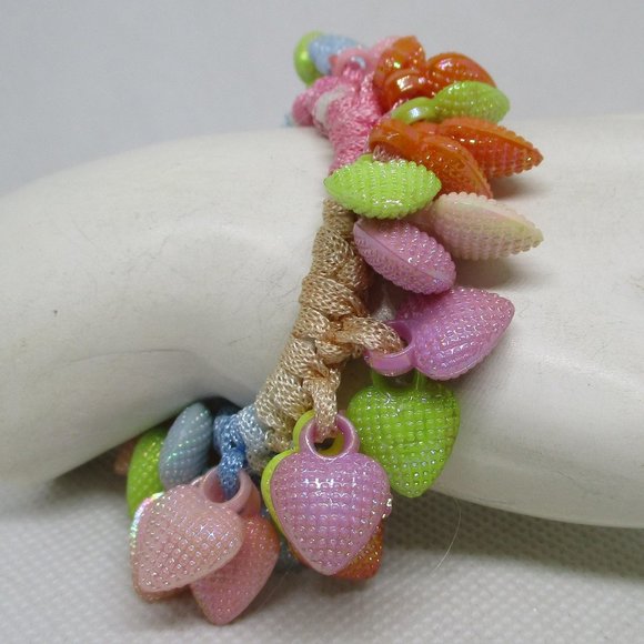 GIRLS And WOMENS BRACELET 40 Heart Charm Stretch Bracelet Textured Puffed Heart - Picture 1 of 11